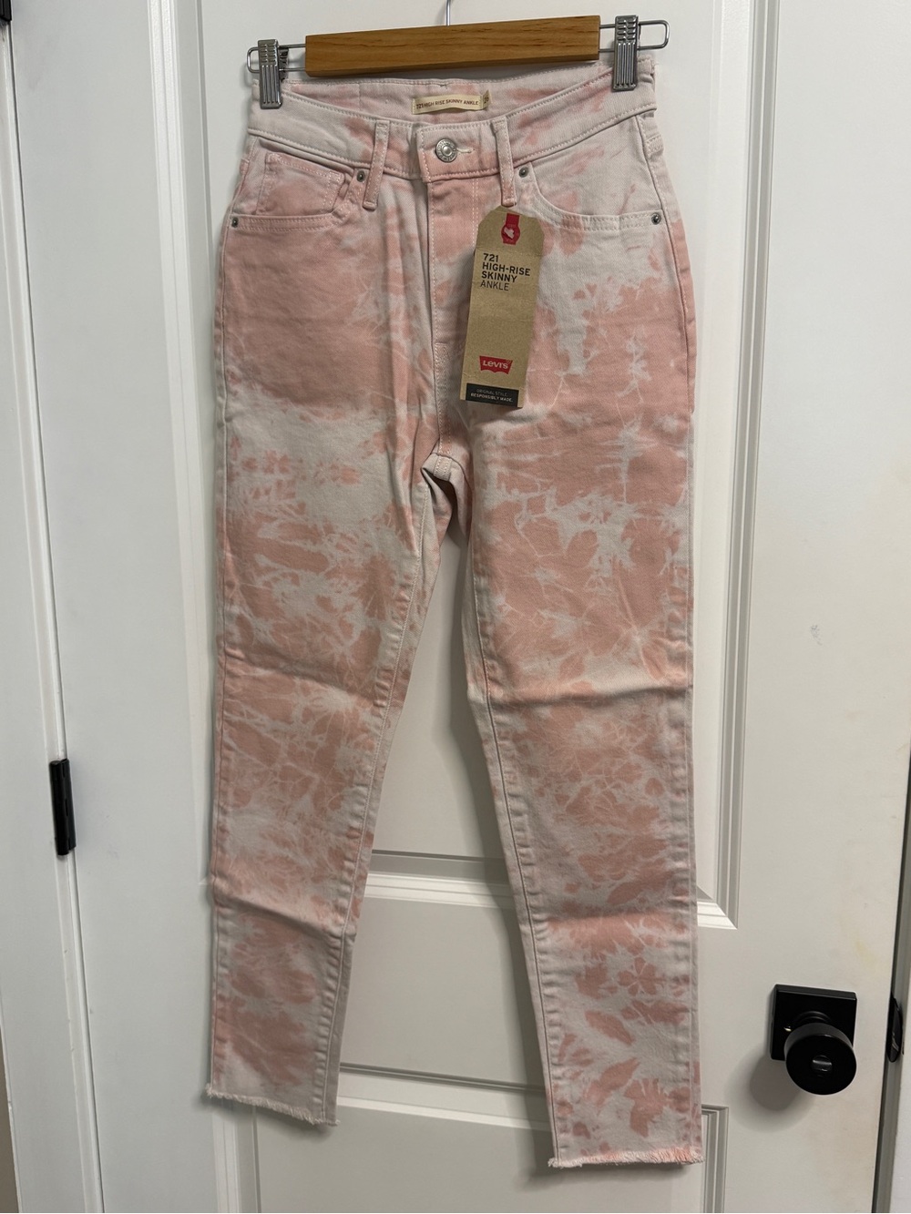 Levi's Pink Tie-Dye High-Rise Skinny Jeans - Soft Blush Wash